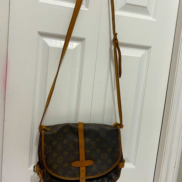 Louis Vuitton Saumur 30 - Picture 4 of 5